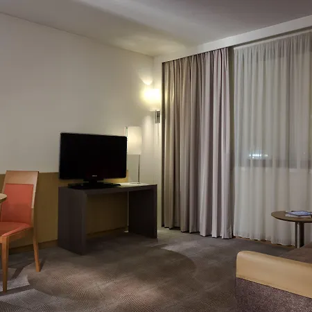 Novotel Paris Cdg Convention Otel 4*