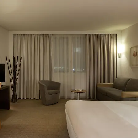 Novotel Paris Cdg Convention Otel 4*