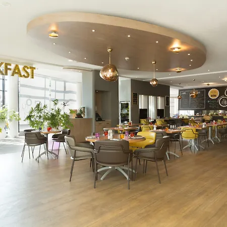 ホテル Novotel Paris Cdg Convention 4*