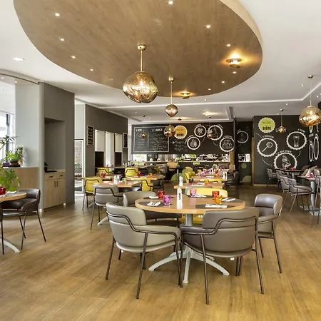 Novotel Paris Cdg Convention 4*