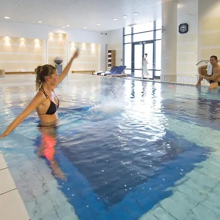 Novotel Paris Cdg Convention 4* Roissy-en-France